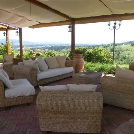 Country house Domus Volumnia *