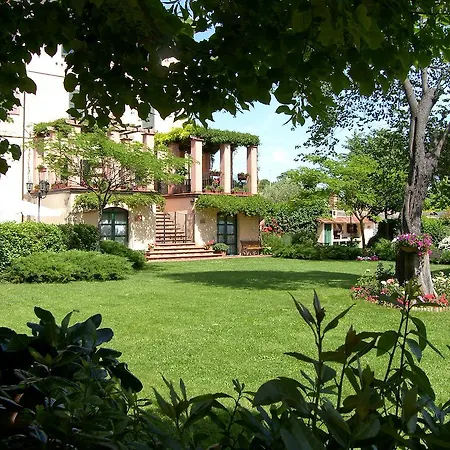 Domus Volumnia Casa rural *