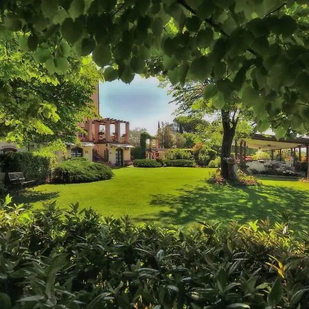 Domus Volumnia بيرودجا